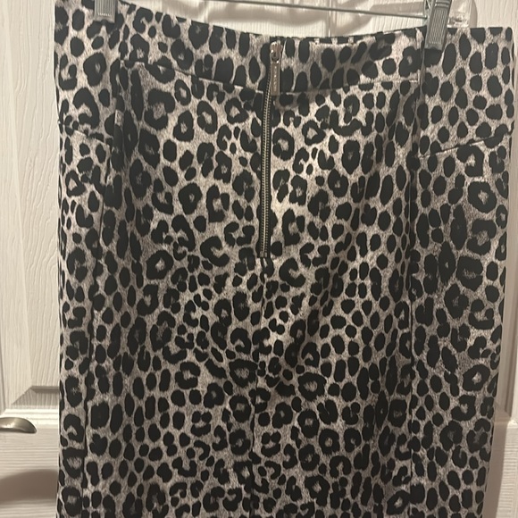 Michael Kors Black Leopard Skirt XL - Picture 3 of 5